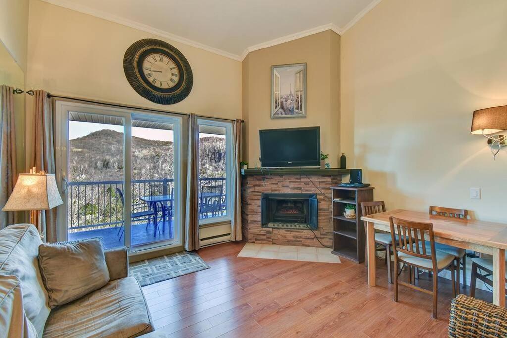 Charming Tremblant 1 Bedroom With Pool And Hot Tub Μοντ Τρεμπλάν Εξωτερικό φωτογραφία